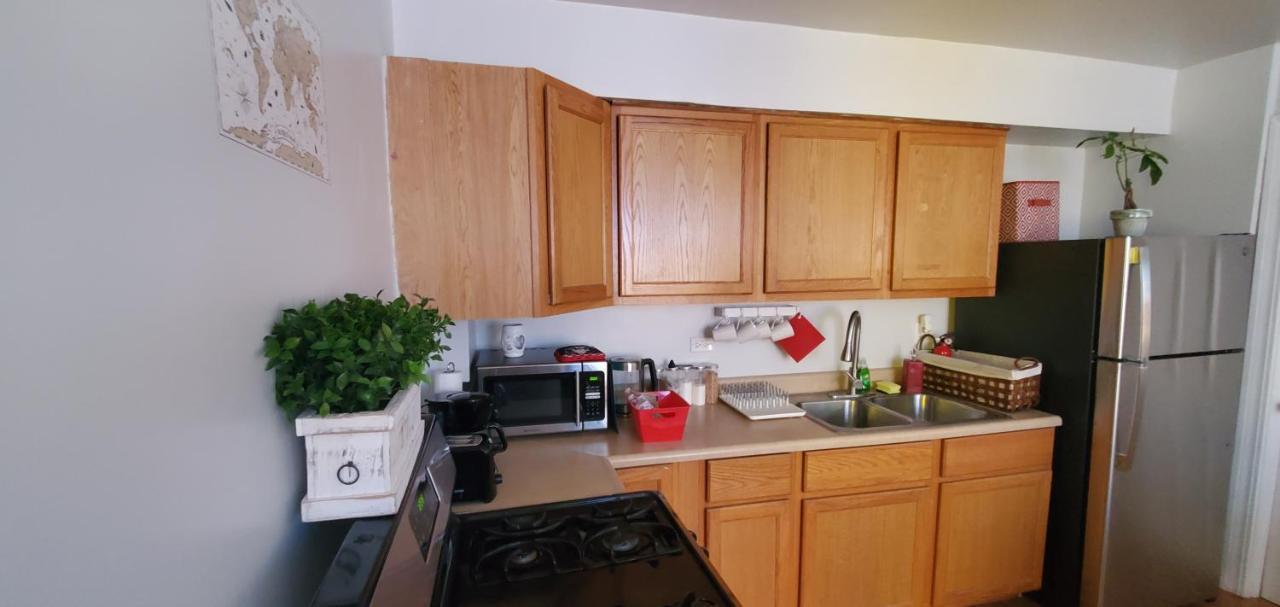 Cozy 1 Bedroom, 1 Min From Irving Park Blue Line, Free Parking شيكاغو المظهر الخارجي الصورة